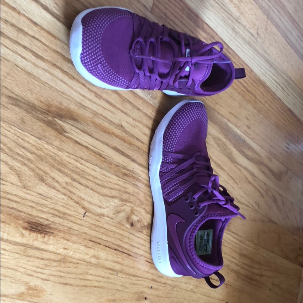 Nike Free TR7 running shoes